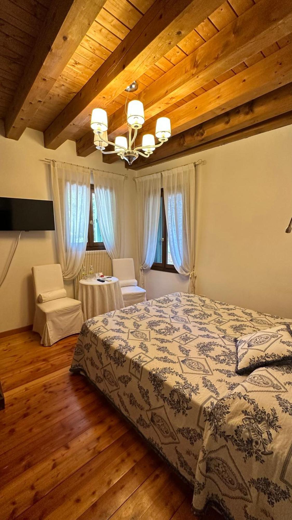 Ca' Hemingway Aparthotel Bassano del Grappa Luaran gambar
