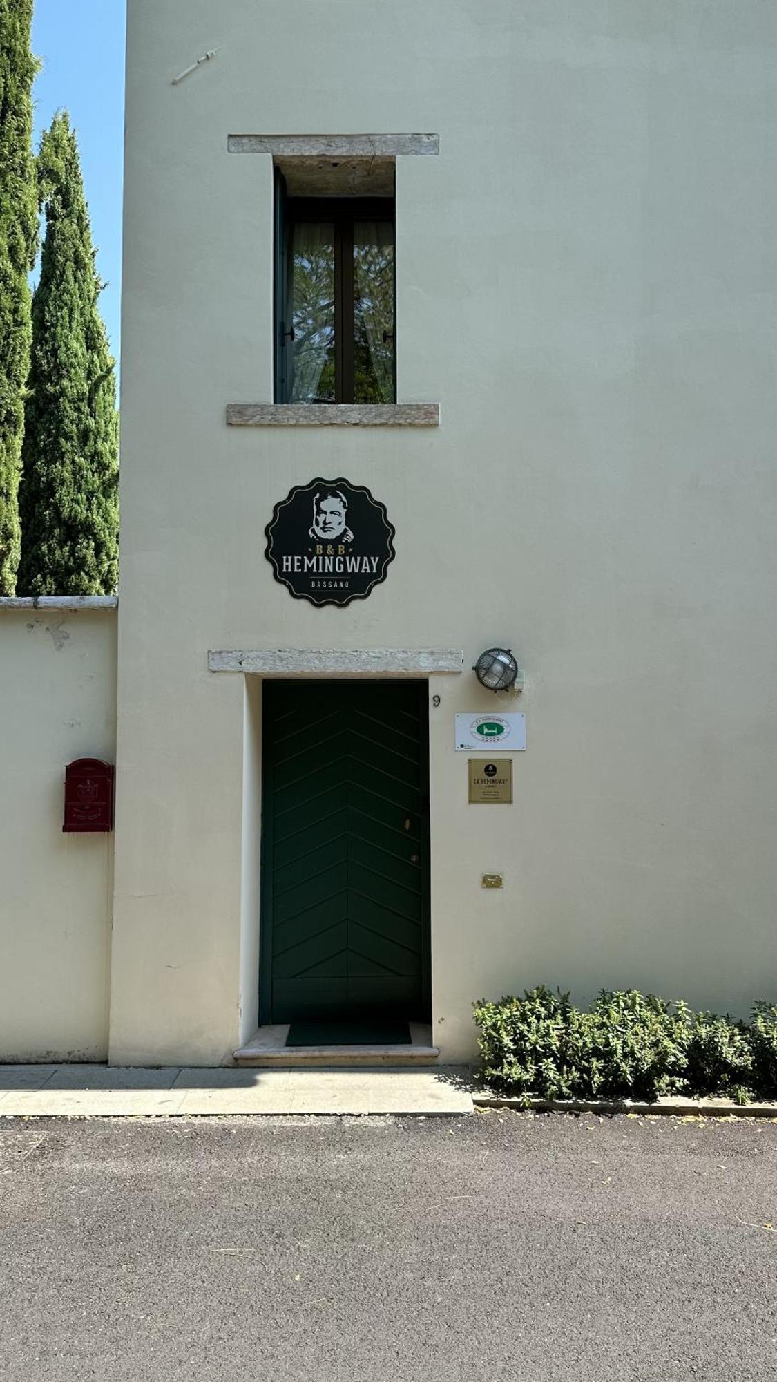Ca' Hemingway Aparthotel Bassano del Grappa Luaran gambar